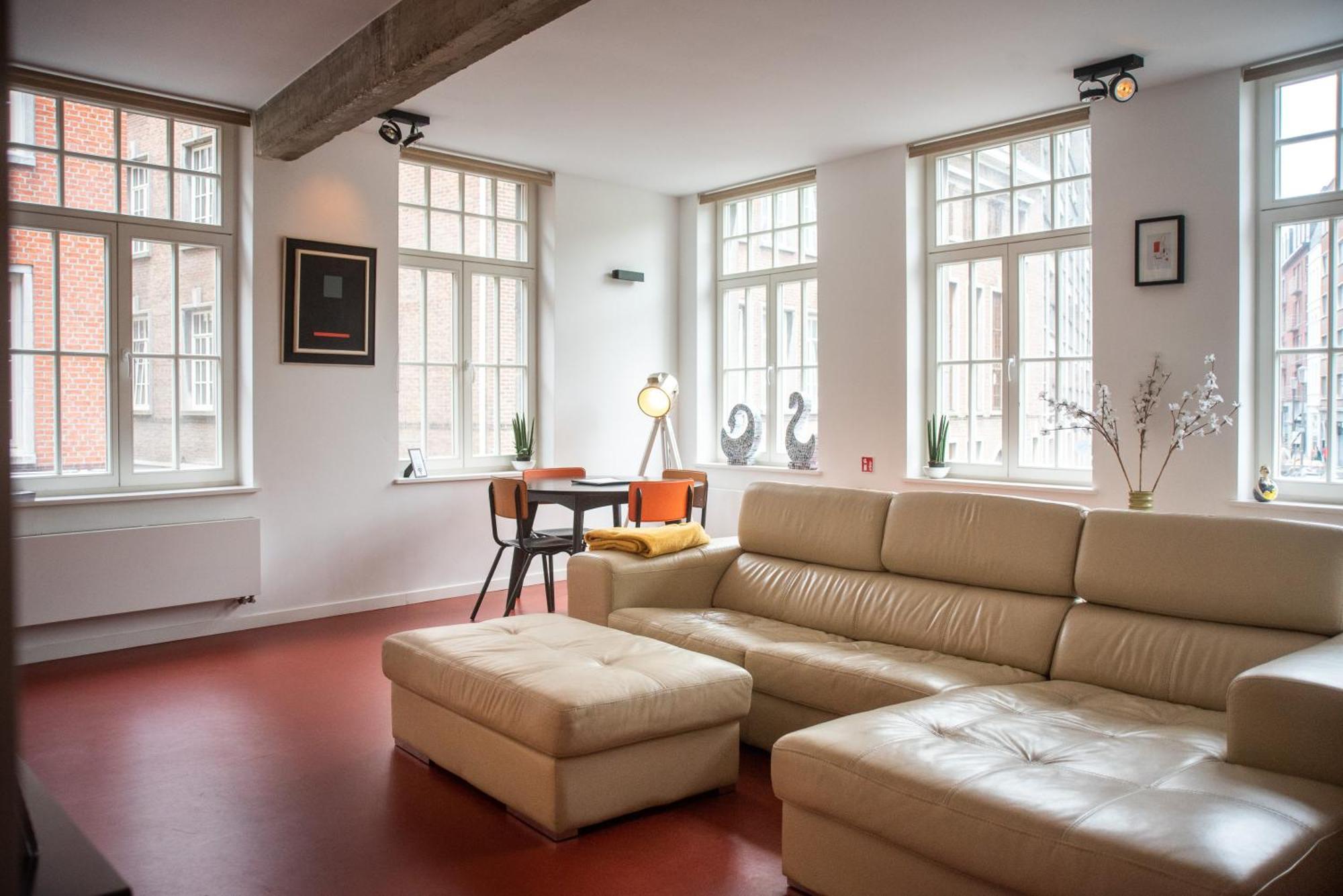 Light And Airy Apartment On Top Location - Industria In Historical Center Amberes Exterior foto